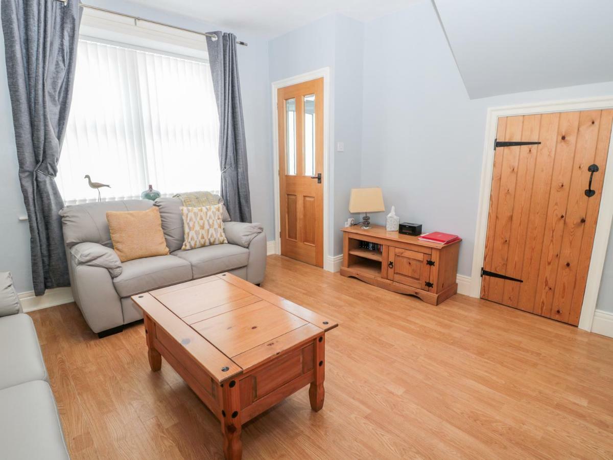 Hasting Dairy Villa Seahouses Bagian luar foto
